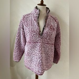 NWOT Large Realtree Sherpa quarter zip